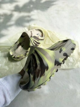 Шлепки Yeezy 11066 - image 6 - Photo 6