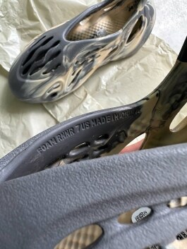 Шлепки Yeezy 11064 - image 10 - Photo 10